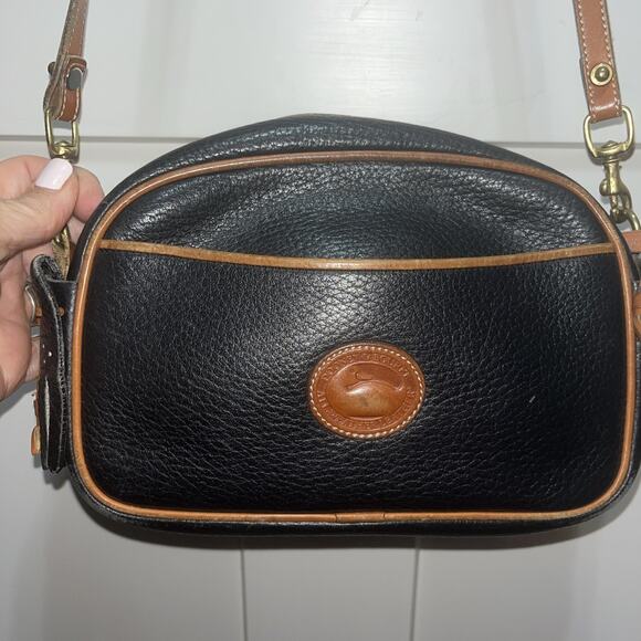 ULTRA RARE Vintage Dooney & Bourke Kilty Bag Black & Tan - Picture 4 of 14